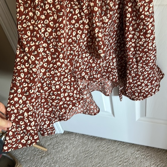 New women’s dress - Picture 5 of 8